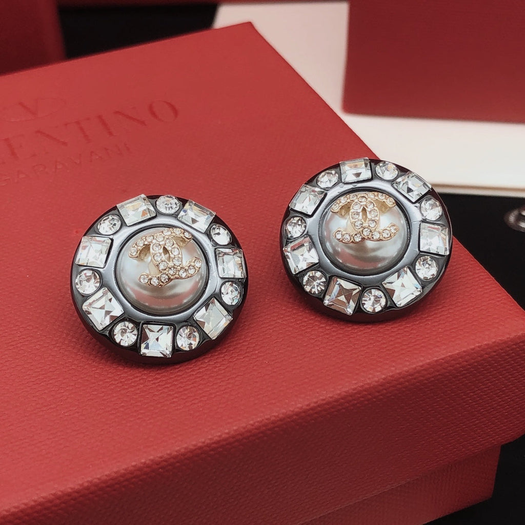 18K  Chanel Crystals Black Earrings