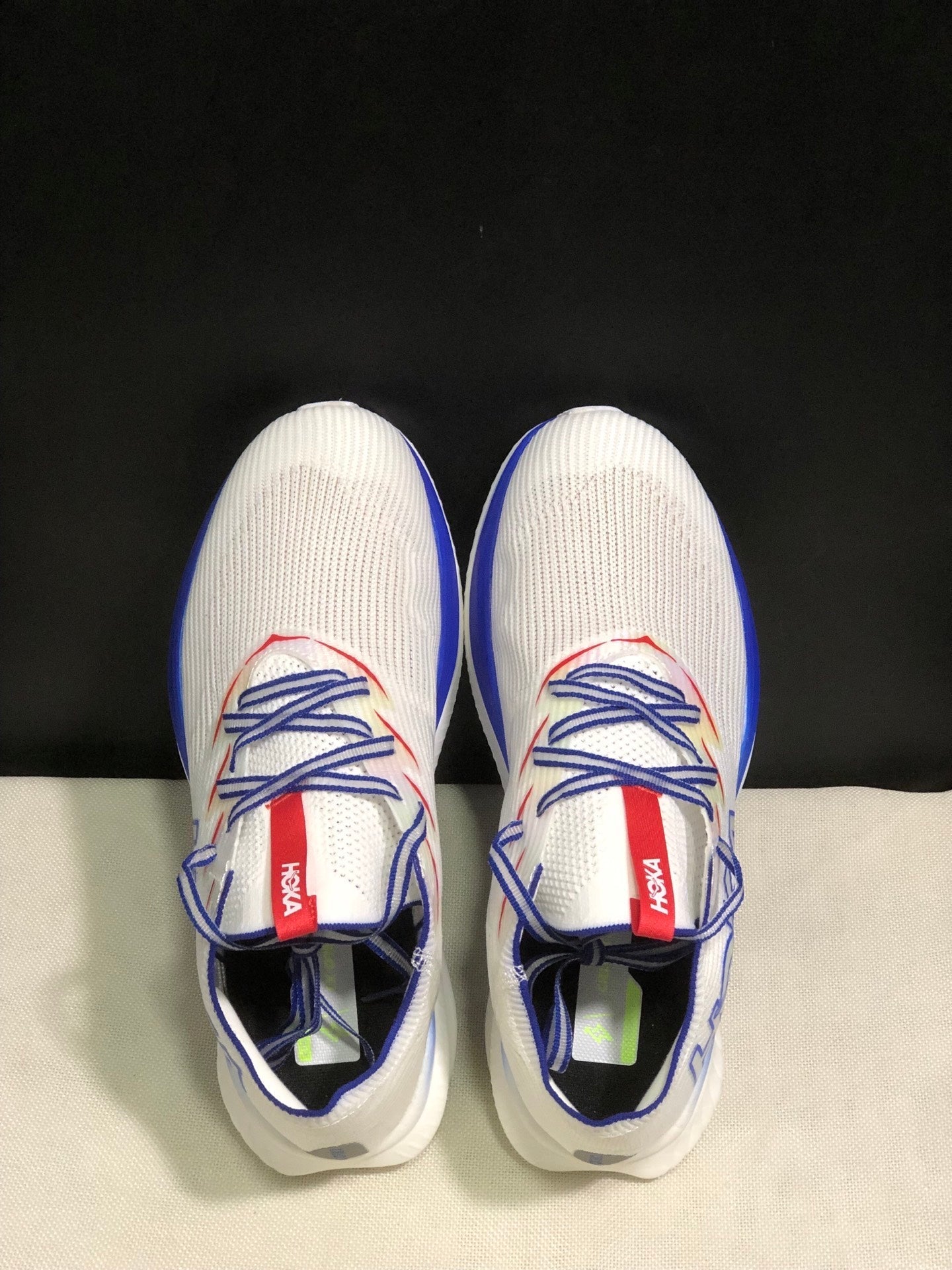 HOKA ONE ONE CIELO X1